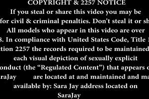 Maggie Green stars in pure cunnilingus lesbian action.