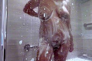 Indian big tits MILF plays with herself in a bath