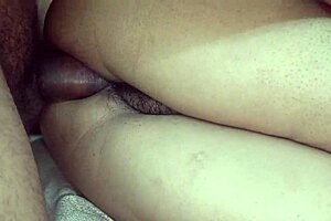 i'm a nympho milf fucking my loose cunt hard with this vibrator, oh god it's so wet and saggy!