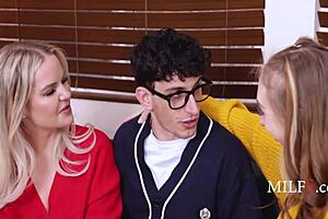 Slimthick Vic MILF5 in Family Portraiture Threesome with Big Ass Mommy