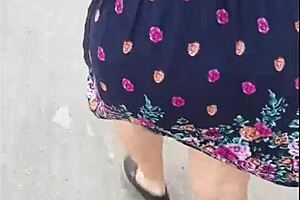 Accidental stepdaughter text leads to milf licking hairy wet beaver in fetish sex 😏