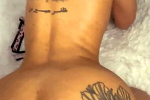 Fat milf slut takes anal creampie in doggystyle