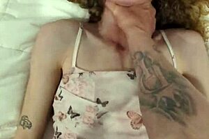 Friends Fuck Loudly on Balcony in Vegas with Richelle Rose