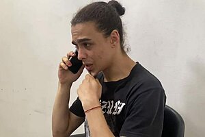 The brunette babe teases and chokes the neighbor while shaving his big cock, then sucks it wet with spitting in this homemade parody.