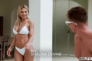 Shalina Devine seduces friend's big tits with deepthroat