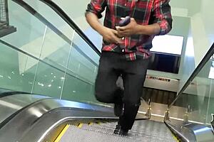 madrastra with cameltoe allows cum on her