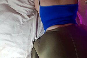 Esposa Puta Anal Infiel Folla Por El Culo En Leggins Sin Condon Por Dinero Para Fetiche Del Mejor Amigo