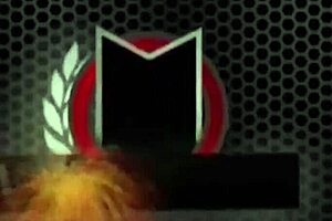 Sara Jay的大屁股在James Angel的粗鸡巴上弹跳。