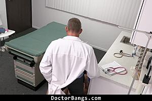 Bbw Josephine James gives a rimjob before the anal scene