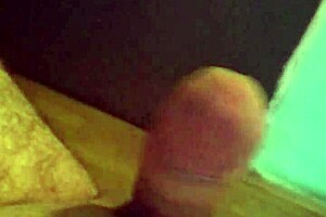 Amateur handles monster cock with passion!