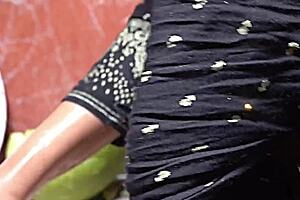 I love how my desi Indian step mom fucks me quick in homemade Hindi clips