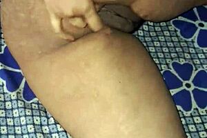 Desi Sexy Bhabhi Enjoys Wet Pussy Moments