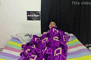 热辣18岁拉丁妹早咖啡后钻爱熟女