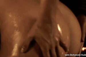 Sexy Brunette Enjoys Ritual Fun Moments