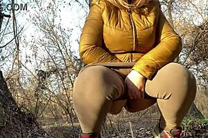 成熟婆婆的水世界