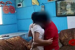 recibo visita y terminamos follando el culo