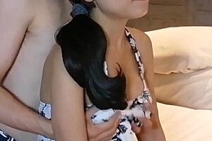 该死！业余大奶女友按摩到高潮！