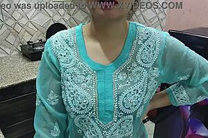 Desi Indian Big Boobs Stepmom Teaches Stepson How To Fuck