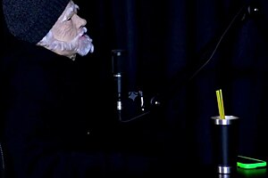 Morena gostosa strips, shows gorgeous tits despite hating exposure - Tifany Rocha swings!