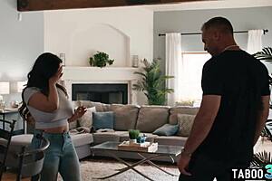 Sarah Arabic fucks to save her reputation.