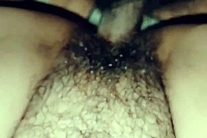 Perra Madura Se Masturba con Su Consolador