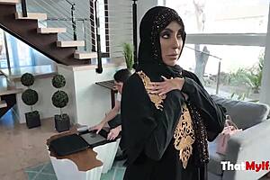 Arab Milf in Hijab Rides Repairman Cock Fantastically