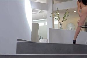 i love getting facial cumshots from deepthroat sessions in stockings and heels