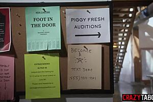 ambitious actress fucks guy at audition with deepthroat