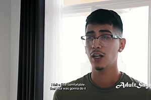 处男能应付熟女按摩师安迪·阿瓦隆的第一次肏吗？