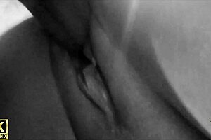 My ex girlfriend visit me, missin' cummin' in my dick with creampie.