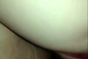 嘿，我让大学室友无套操我的屁股