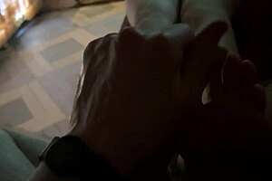 妻子在健身俱乐部遇到新朋友，事情变得有趣