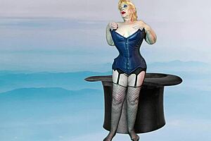 Тёмная волшебница-бабушка - магическая хуесоска?