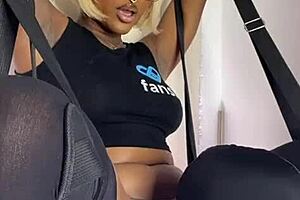 Mistress rides her man's face. Obedient slave does whatever she's told 😈 Full video on Xred