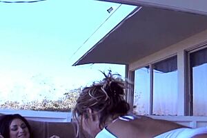 Blonde MILF and friend fuck cunts passionately!