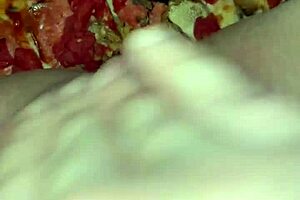 Pizza fetish fun with kinky Arab teen Snowwhite cumming on food in wild LA solo play! 🍕🔥