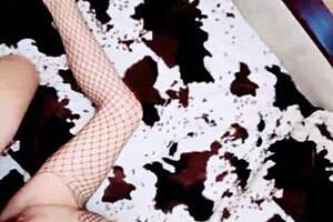 Guess what? Skinny mature women and muscular guy filming amateur pov!