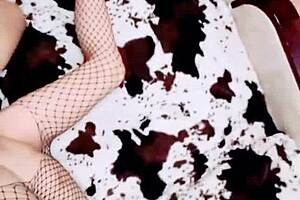 Guess what? Skinny mature women and muscular guy filming amateur pov!