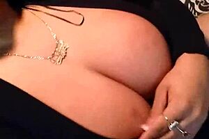 sexy big-titted milf in lesbian action 😘