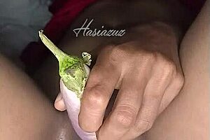 Indian Teen Uses Vegetable For Fingering And Spicy Lick
