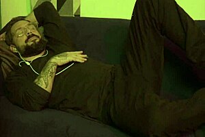 Voyeur wife gets hot watching husband fuck best friend 😈