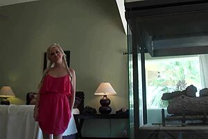 Kelly Surfer's homemade porn in bedroom