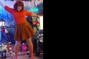 Hotwife Steffi Dances In Panties For Voyeur