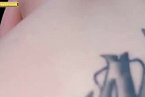 Albina E Morena Rabuda Rebolando Gostoso Dançando Funk De Quatro Peladinhas Encima Do Meu Carro E Cheia De Tesão.