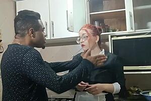 顺从员工接受老板大鸡巴