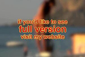 I'm a milf, stroll'n nude on the street, flash'n everyone.