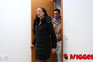 i watched vampirosa bang a black guy while her cuckold boyfriend agreed