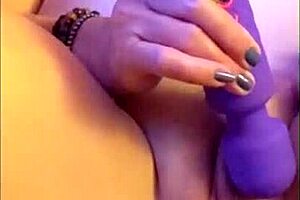 Hotwife Steffi Spreads Her Huge Pussy