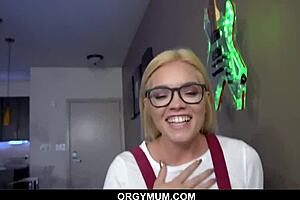 hot cougar blows her stepson while stepsis watches