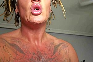 i am kyara, the french milf, thirsty for hard sex wit big tits